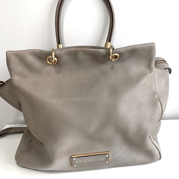 Marc by Marc Jacobs Too Hot To Handle Convertible Bentley - Picture 2 of 9